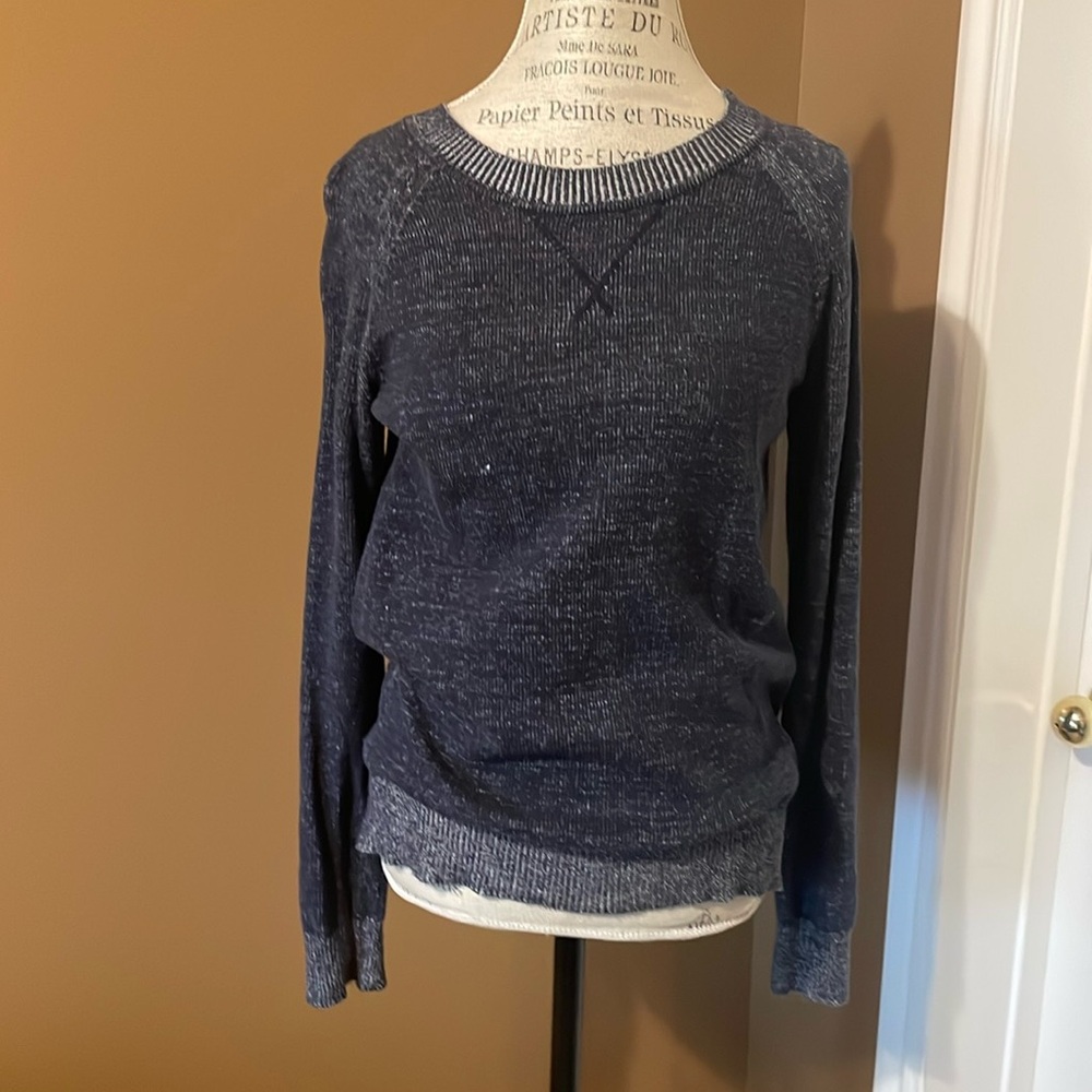 GAP crew neck sweater
